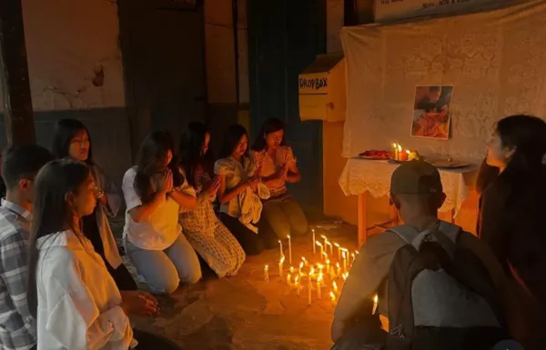 Shillong Manipuri Students Union holds candlelight vigil for children killed in Manipur blast