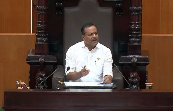 BENGALURU : ವಿಧಾನಸೌಧದಲ್ಲಿ ಇ - ವಿಧಾನ ಯೋಜನೆಗೆ ಅಸ್ತು - ಯುಟಿ ಖಾದರ್ ಚಾಲನೆ