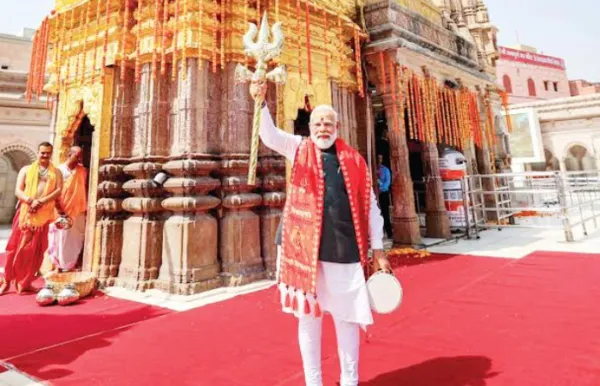 मोदींचा नवा फोटो त्रिशूळ-डमरू हाती!