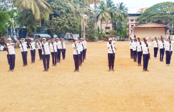 खाकीतल्या रणरागिणी रायफलींची कमाल दाखविणार; मुंबई पोलीस दलात महिला पोलिसांचे सायलेंट आर्म ड्रिल पथक