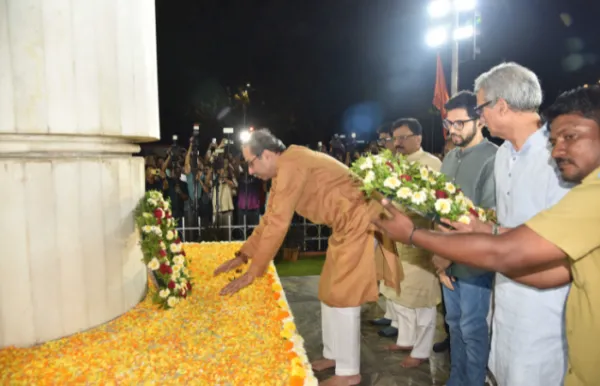 Photo - हुतात्म्यांना आदरांजली