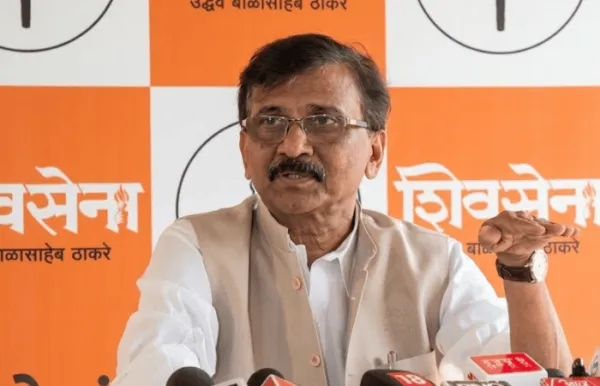 थकीत पैशांमुळे शेतकरी आर्थिक संकटात, कारवाई करा, न्याय मिळवून द्या!  'अष्ट लक्ष्मी' साखर कारखान्याप्रकरणी संजय राऊत यांची मुख्यमंत्र्यांकडे मागणी