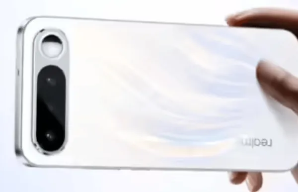 रियलमीचा सेल्फी मिरर फीचर असलेला हिंदुस्थानातील पहिला फोन लॉन्च, वाचा सविस्तर