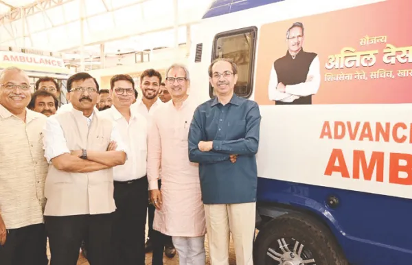 शिवसेनेने जपला रुग्णसेवेचा वसा; उद्धव ठाकरे यांच्या हस्ते तीन रुग्णवाहिकांचे लोकार्पण