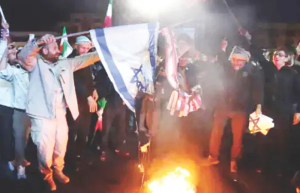 हिंदुस्थान के पापा गायब. पाकिस्तान के अब्बा ने वॉर रुकवा दी! अमेरिका बॅकफूटवर; इराणच्या अटींवर युद्धविराम