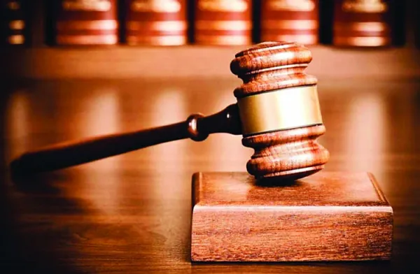 ಪತಿಯ ಸ್ಯಾಲರಿ ಸ್ಲಿಪ್ ಕೇಳುವುದು ಖಾಸಗಿತನದ ಉಲ್ಲಂಘನೆ ಅಲ್ಲ: ಹೈಕೋರ್ಟ್