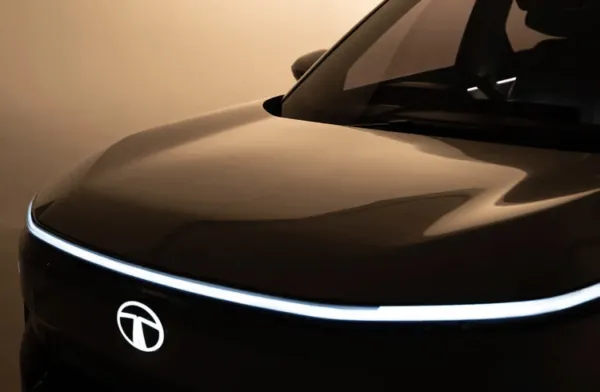 Tata Motors Expects PV Industry to Grow 10% in FY27, Despite West Asia Risks | Autocar Professional