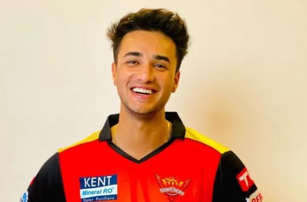 Abhishek Sharma Biography: Family | Career | Stats | IPL | Girlfriend - All Details