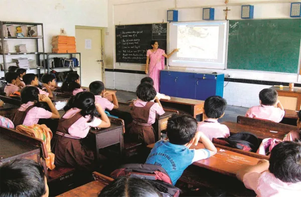اب ۲۰؍ سے کم طلبہ والے اسکولوں کو بند نہیں کیا جائے گا، حکومت کا نیا فیصلہ