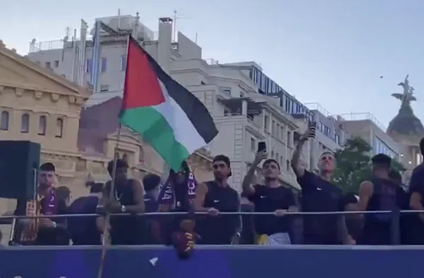 غزہ اورایران پرمغربی میڈیا کی رپورٹنگ 'غیرانسانی بنانے' پر مبنی ہے: صحافی اسکاہل
