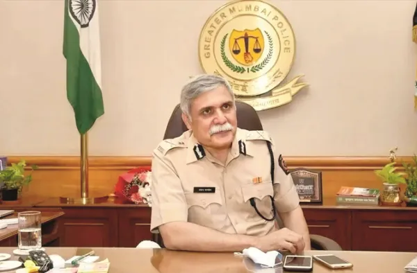 مہاراشٹر کے سابق ڈی جی پی سنجے پانڈے کو راحت، ان کے خلاف درج کردہ کیس خارج