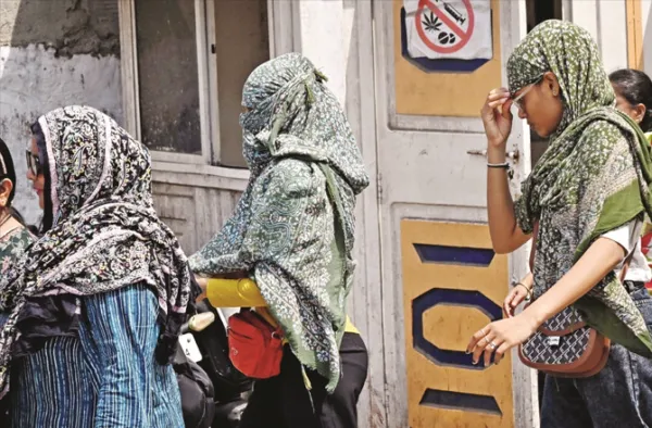 شمالی ہندوستان  کے ۴۰؍ شہر'' بھٹی'' بن گئے ! باندہ میں درجۂ حرارت ۴۸؍ ڈگری