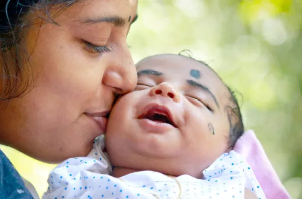 ଦୁଇମେରୁରେ ନିରବ ଝଡ଼