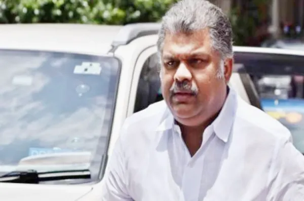முக்கிய நிர்வாகி விலகல் : நெருக்கடியில் ஜி.கே.வாசன்