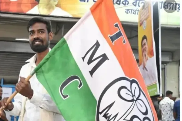 കത്തിത്തീരുന്ന ബംഗാളിലും സിപിഎമ്മില്‍ ആഭ്യന്തര പ്രശ്‌നം; യുവമുഖമായ പ്രതികൂര്‍ റഹ്മാൻ മമതയോടൊപ്പം പോയി