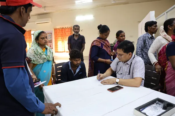 केंद्रीय चिकित्सालय जबलपुर में प्राइवेट सफाई मित्रों हेतु स्वास्थ्य परीक्षण एवं जागरूकता शिविर आयोजित