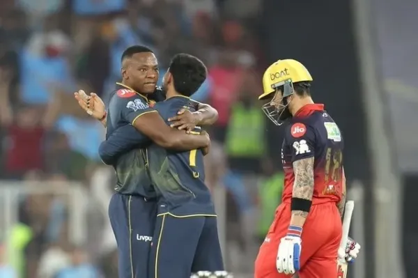 విరాట్ కోహ్లీ అవుట్.. కష్టాల్లో ఆర్సీబీ!
