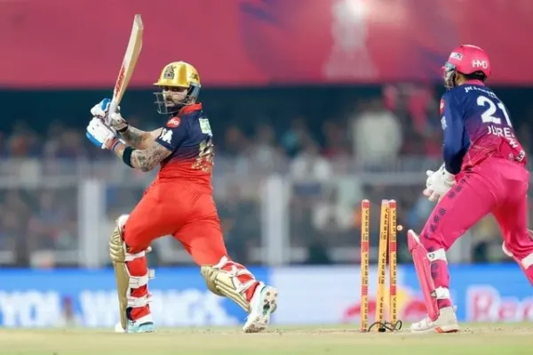 ఆర్సీబీకి షాక్.. విరాట్ కోహ్లీ (32) క్లీన్ బౌల్డ్