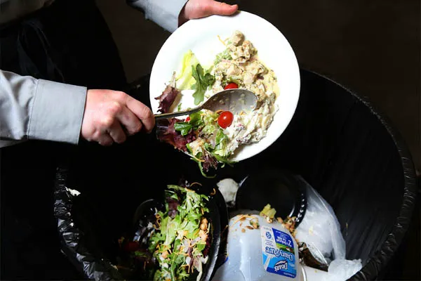 ಊಟ ವೇಸ್ಟ್ ಮಾಡುವುದರಿಂದಲೂ ತಾಪಮಾನ ಏರಿಕೆಯಾಗುತ್ತೆ! ಹೇಗೆ? ಏನು? ಇಲ್ಲಿದೆ ಮಾಹಿತಿ..