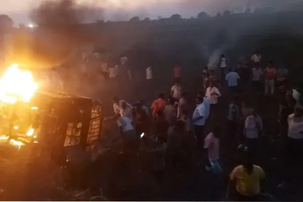 ಬಾಗಲಕೋಟೆ ಬಳಿ ಭೀಕರ ಅಪಘಾತ: ಮದುವೆಗೆ ಹೋದವರು ಬೆಂಕಿಯಲ್ಲಿ ದಹನವಾದರು