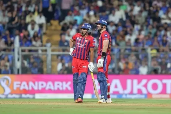 వాంఖడేలో లక్నో భారీ స్కోరు!