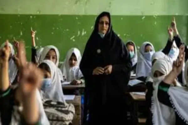 طالبان کی واپسی کے بعد افغان خواتین اساتذہ کا کیا ہوا؟