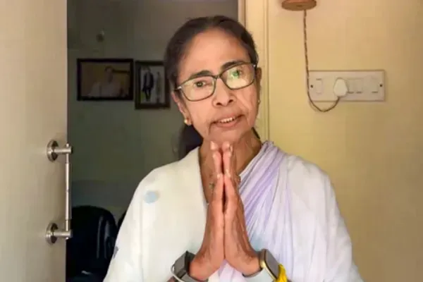 बंगाल मतगणना के बीच ममता बैनर्जी का संदेश : अंत में हमारी ही जीत होगी, एजेंट सेंटर न छोड़ें