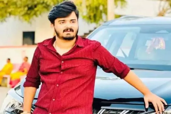భగీరథ్ సరెండర్ !