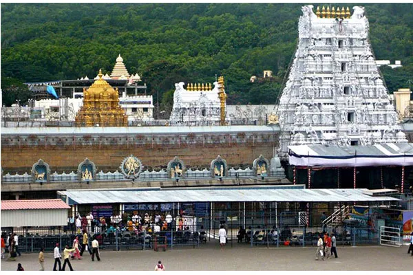 తిరుమలను టార్గెట్ చేసి తప్పు చేస్తున్న వైసీపీ