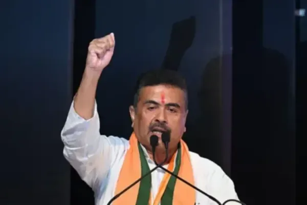 بنگال کے وزیر اعلی نے فالٹا میں روڈ شو کیا