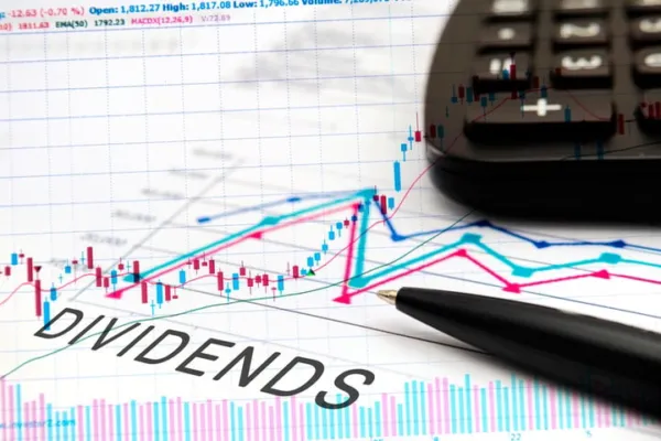 Congressman A Big Fan Of Dividend Reinvestments: Here's His Core Blue Chip Stocks