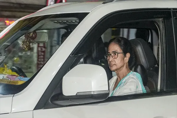 बंगालमध्ये मोठा झटका! ममता बॅनर्जींचे 9 मंत्री पराभूत