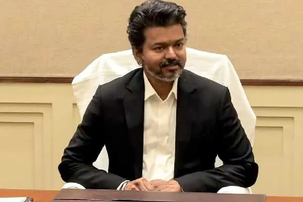 కీలక శాఖలన్నీ విజయ్ వద్దే !