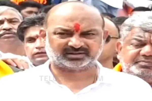 బీఆర్ఎస్ వర్సెస్ బీజేపీ వయా భగీరథ్ !