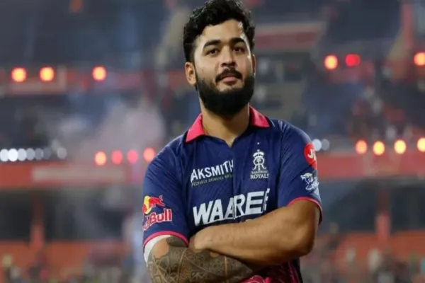 'मदर्स अगेंस्ट वेपिंग' ने आईपीएल मैच के दौरान रियान पराग के 'वेपिंग' वीडियो की जांच की मांग की