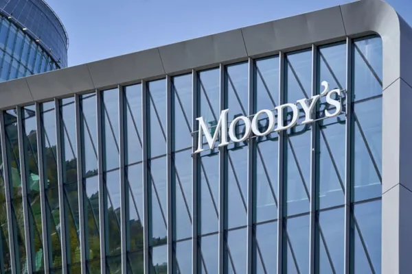 Moody's Boosts Buybacks To $2.5 Billion Following Q1 Earnings Beat