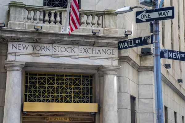 Stock Market Today: Wall Street Set To Extend Rally As Trump Says Iran War May End 'Pretty Soon'- Netflix, State Street, Truist In Focus (UPDATED)