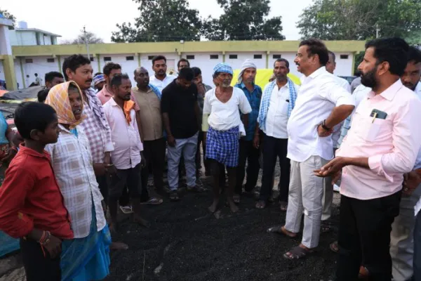 రైతుల కన్నీటిలో కాంగ్రెస్ ప్రభుత్వం కొట్టుకుపోవడం ఖాయం