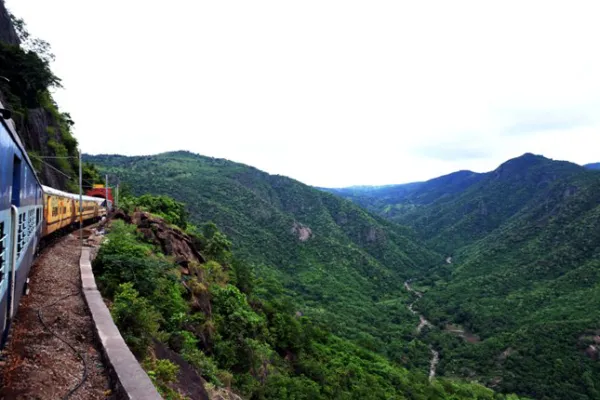 ପୂର୍ବାଞ୍ଚଳରେ ପର୍ଯ୍ୟଟନ ବୃଦ୍ଧି ପାଇଁ ରେଲୱେର ଅବଦାନ