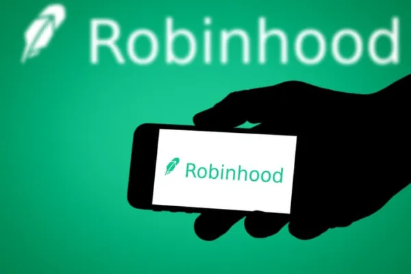 Cathie Wood's ARK Bets $39 Million On Robinhood: What Is Going On?
