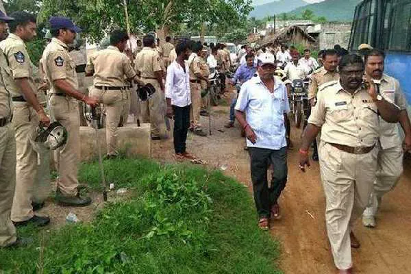 ఏపీలో మత చిచ్చుకు కుట్రలు - ఈ పాస్టర్ల వెనుక ఎవరు?
