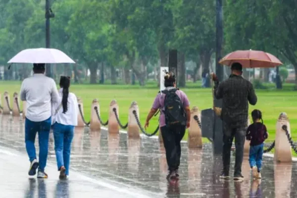 दिल्ली में गरज-आंधी के साथ हल्की बारिश की संभावना: आईएमडी