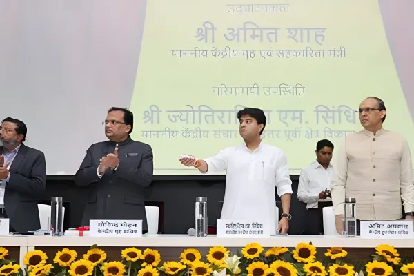 Govt launches 'Cell Broadcast Alert System' for real-time disaster warnings