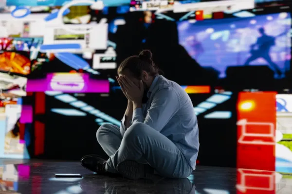 Watching porn is worse than drinking alcohol or smoking, doctor explains why
