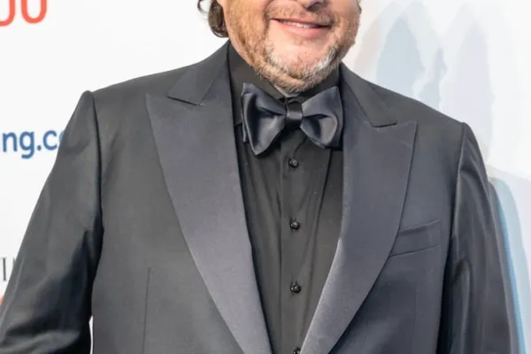 Salesforce CEO Marc Benioff Goes All-In on 'Awesome' Anthropic With $300 Million Spend, Hails Coding Agents: 'I've Never Been...'