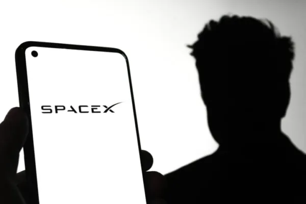 Elon Musk's SpaceX Refinances Debt With $20 Billion Bridge Loan Ahead Of Record-Breaking Summer IPO: Report