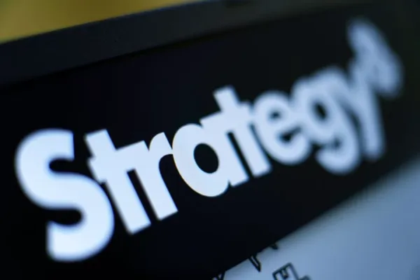 Strategy Adds 535 BTC As MSTR Eyes $200 For First Time Since November