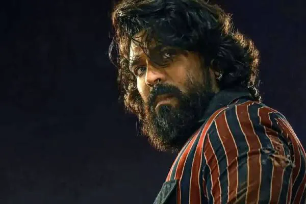 చరణ్ పంతం.. 'పెద్ది' టీమ్ పరుగులు