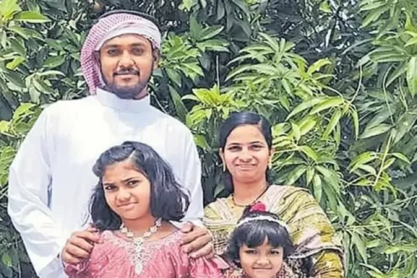 మళ్లీ ఆడపిల్ల పుడుతుందనే అనుమానంతో భార్య ఇద్దరు కూతుళ్లను హతమార్చిన భర్త