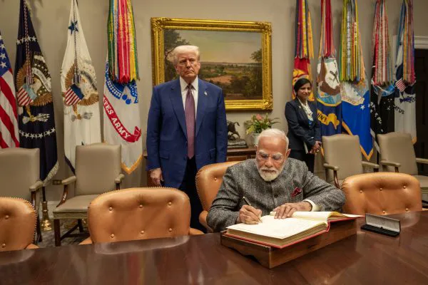 ट्रम्प रिकाम्या हाताने परतले, मोदींचा धमाका.